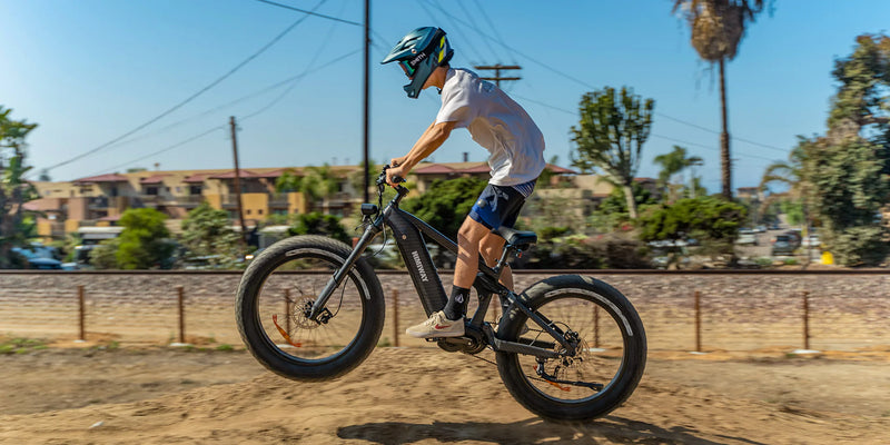 Electric Bike Himiway D7CobraPro Jumping